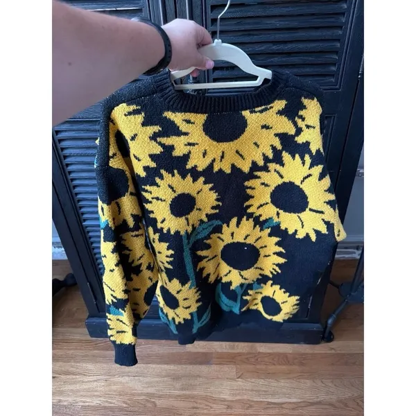 Women's oversized Black sweater with yellow sunflowers large - Image 2
