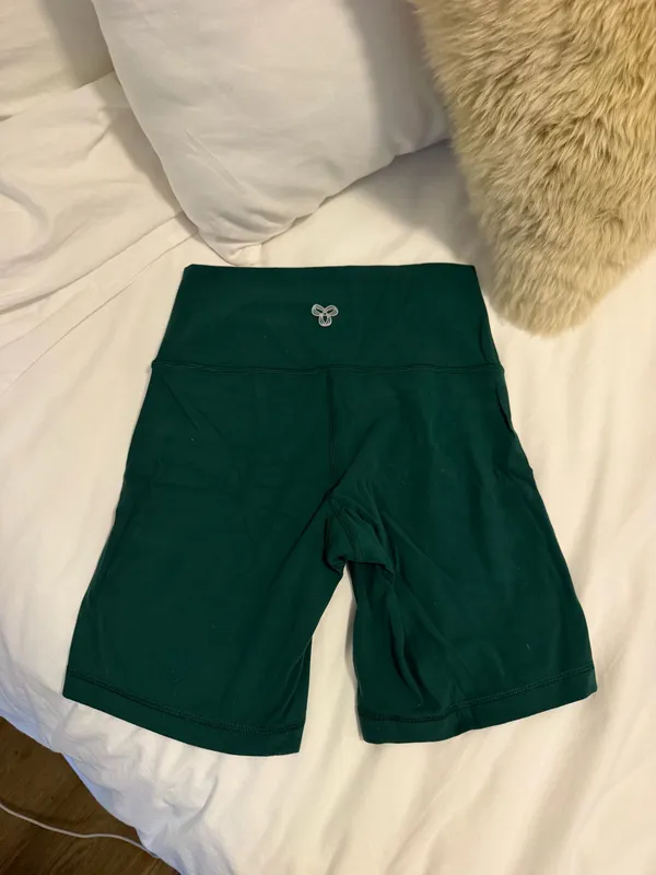 Aritzia TnAction TNABUTTER™ ATMOSPHERE HI-RISE 7" SHORT - Image 4