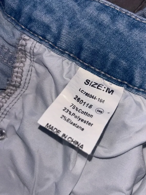 Amazon Light Blue Distressed Women's Denim Shorts - Image 3