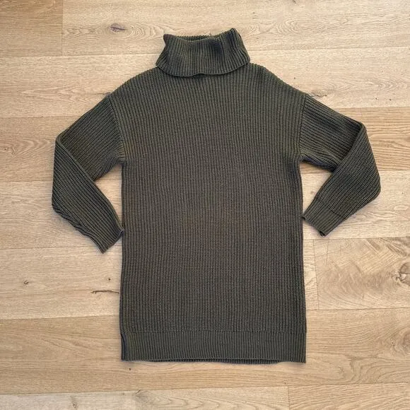 Superdown - Sanja Sweater Dress in Forest Green - Image 2
