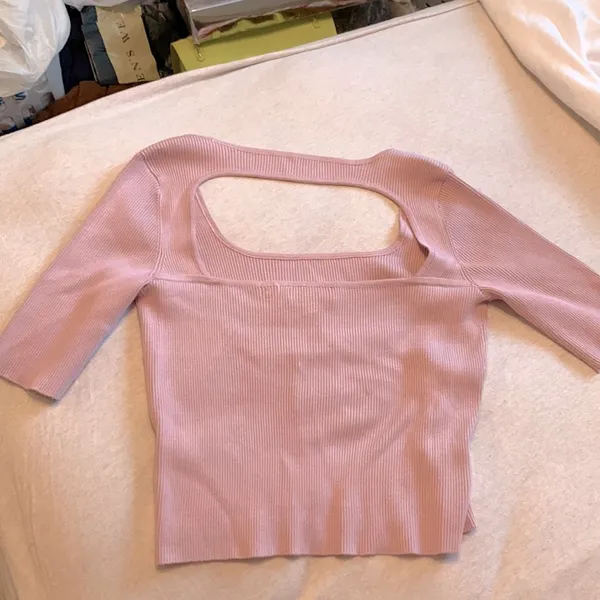 Calvin Klein sweater - Image 2