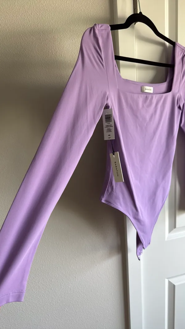 Contour Aritzia Bodysuit Long Sleeve Square Neck - Image 3