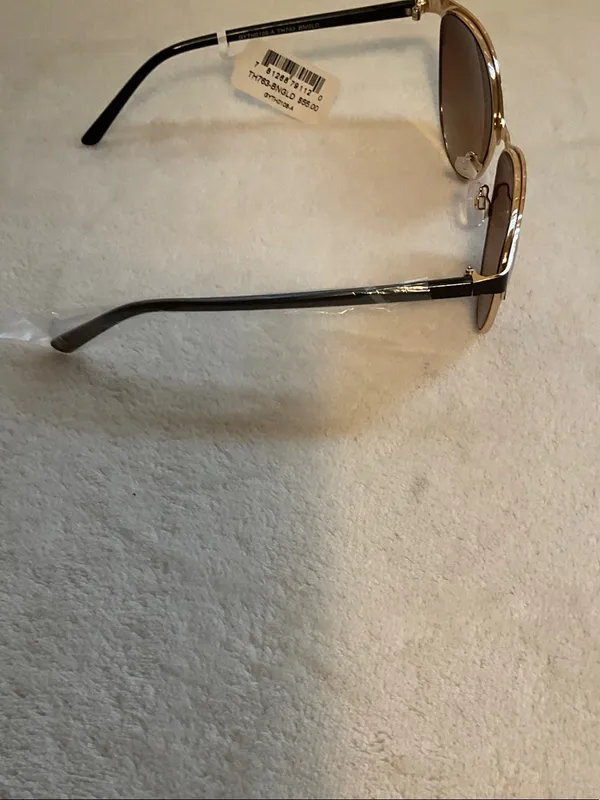 Tahari Black Frame Sunglasses with Brown Gradient Lenses - Image 2