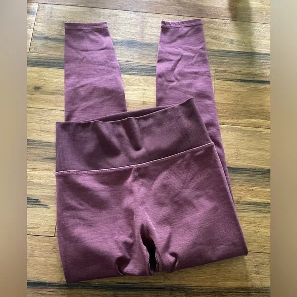 Vuori Lux Rib Studio Legging - Image 3