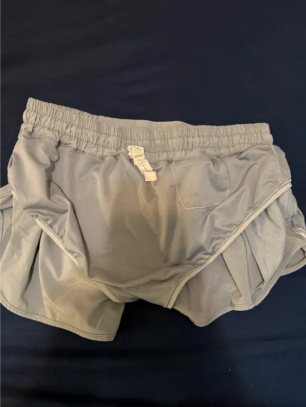 Lululemon Grey Low-Rise Hotty Hot Shorts - Image 4