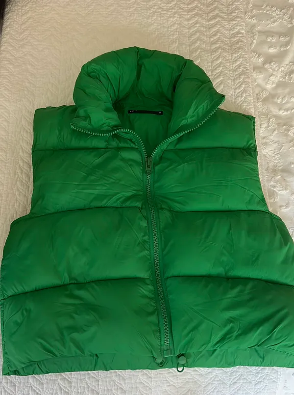 Salty Puffer Best - Image 2