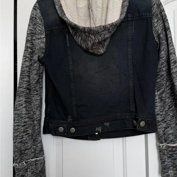 Free People distressed Black Jean Jacket with charcoal Sleeves - Image 6