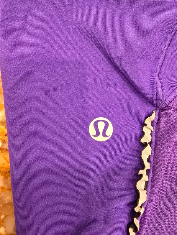 Lululemon Presta Padded Short Bruised Berry High Noon Dot White 10 - Image 6