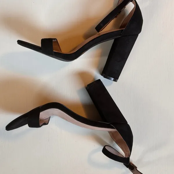 Black High Heel Strappy Ankle Shoes Sz 7 - Image 3