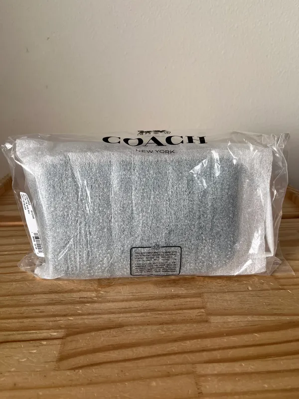 Coach Nolita 19 - Image 15