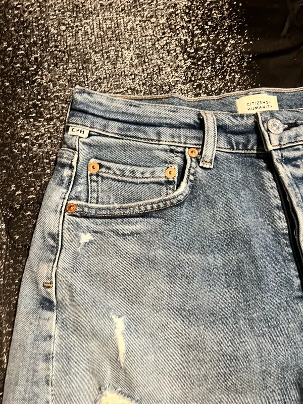 Womens 25" Citizens of Humanity Annabelle Distressed Denim Cutoff Shorts - Image 3