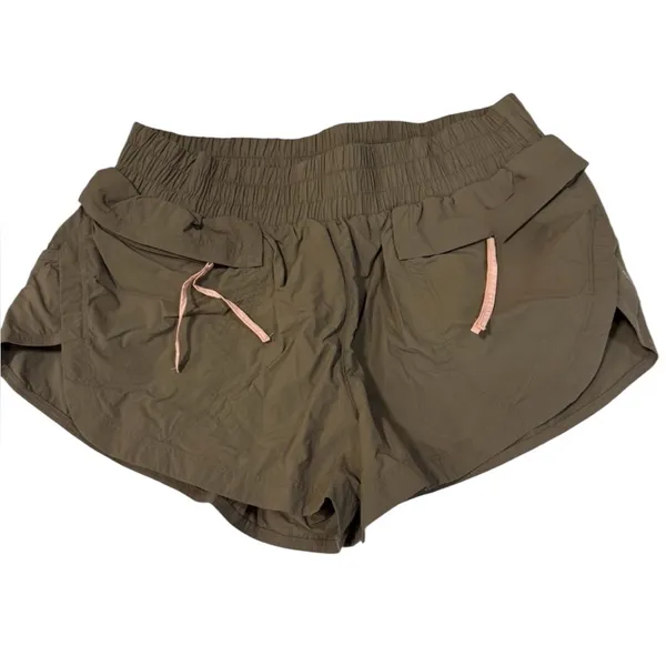 NWOT Free people Movement Utility Hiking Cargo Shorts Green Zipper Pocket Small - Image 3