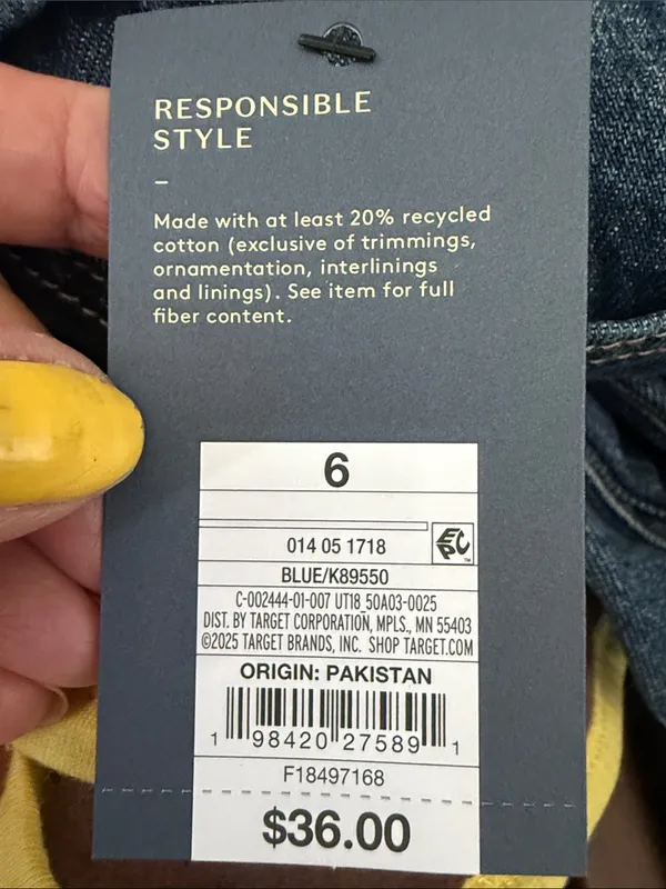 Universal Threads Dark Blue Curved Leg Ankle Jeans - Image 2