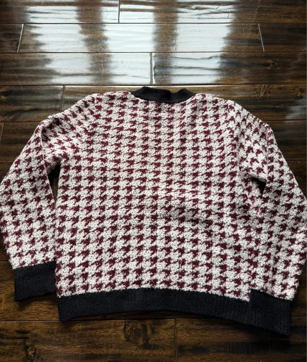Anthropologie Maeve Burgundy and White Houndstooth Cardigan - Image 4