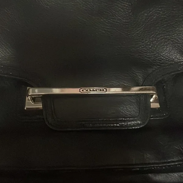 Taylor black leather shoulder bag - Image 2