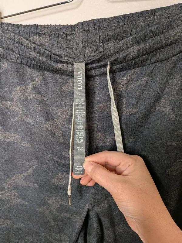 Vuori Camo Gray Performance Joggers Size Small Pull On Activewear - Image 6