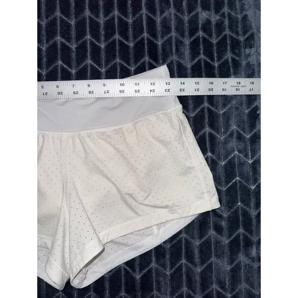 LULULEMON Women's Speed Up Shorts White stretch Size 4 - Image 6