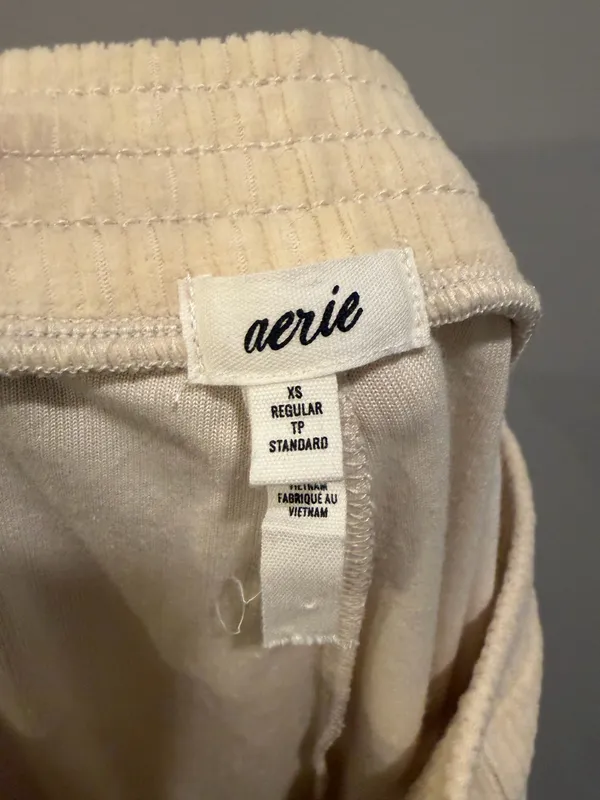 Aerie Groove-On Ribbed Velour Flare Pants Cream - Image 7