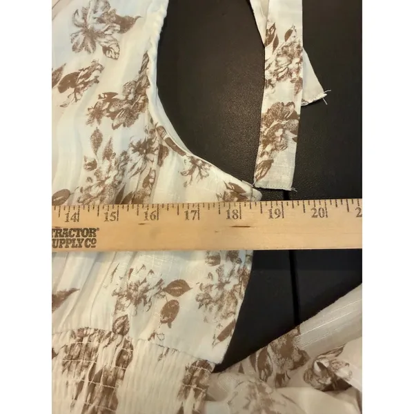 J. GEE Womens XL Maxi Dress Tan White Floral Tiered‎ Tie Shoulder Smocked NEW - Image 7