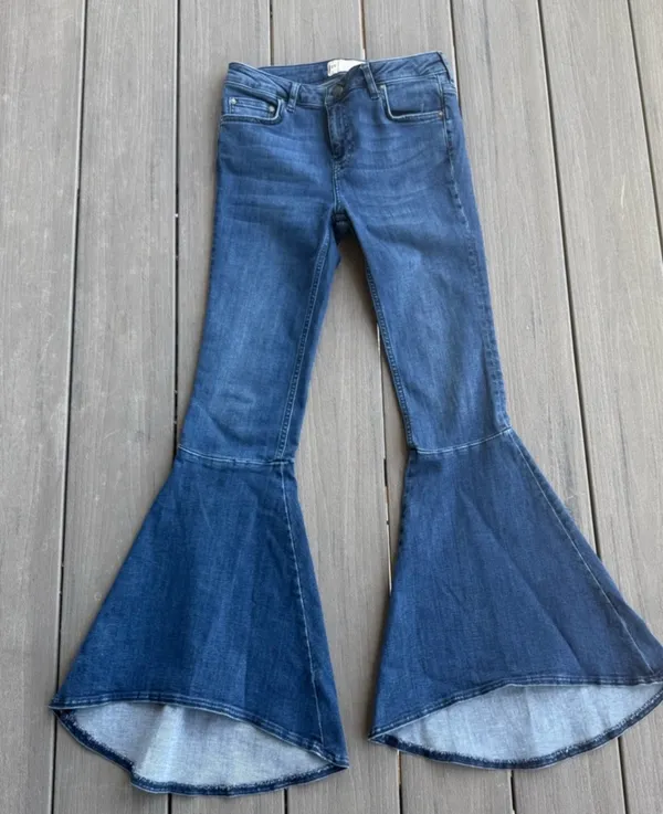 Free People Dark Blue Flare Pocket bell bottom Denim Jeans 26 - Image 2
