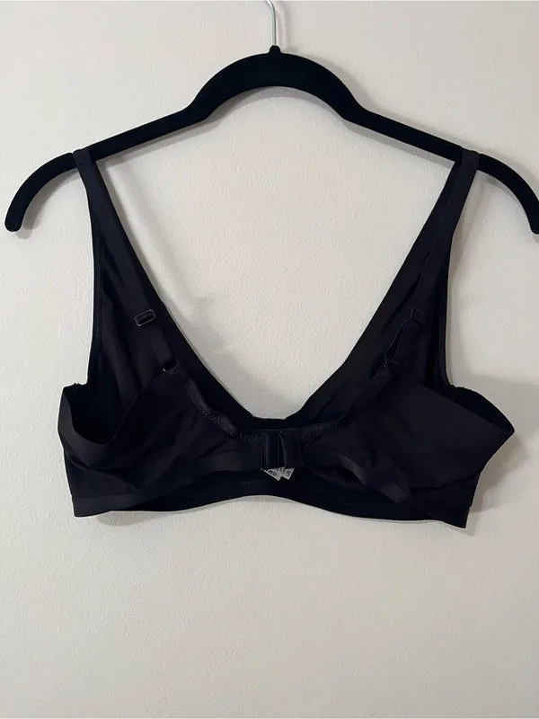 b.tempt’d Black Smoothing Everywhere T-shirt Bra Women’s Intimates Sz 36B EUC - Image 3