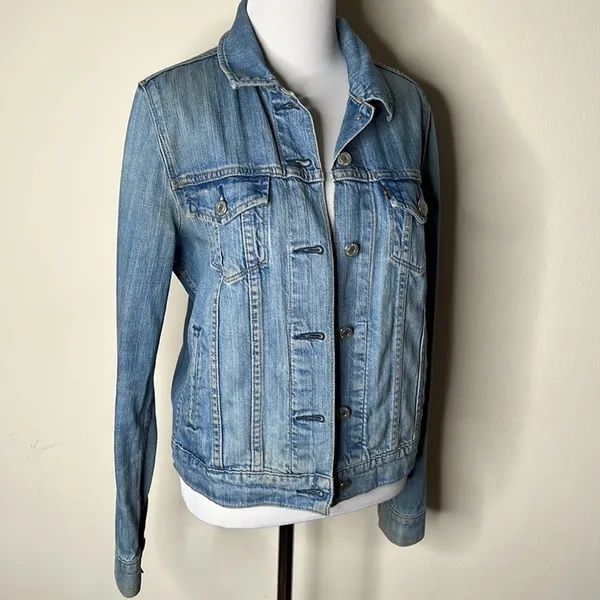 Levi’s Original Trucker Jacket Medium Wash - Image 3