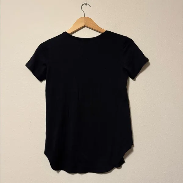 TNA Black Short Sleeve Tee Size XS - Image 3