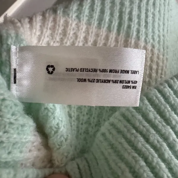 Gap White and Aqua Blue‎ Stripe Wool Blend Sweater - Image 6