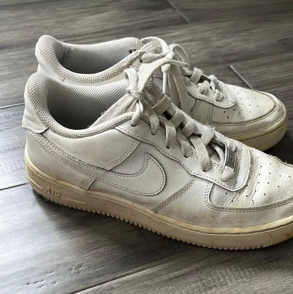 Air Force 1 - Image 2