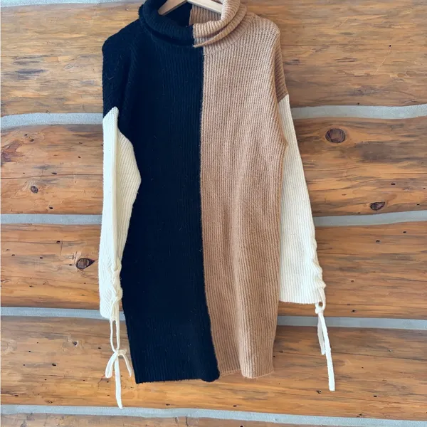 Blu Pepper Colorblock Turtleneck Mini Sweater Dress size Small - Image 2