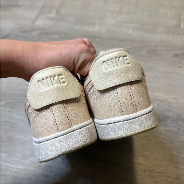•Nike• Court Vision Sneakers - Image 9