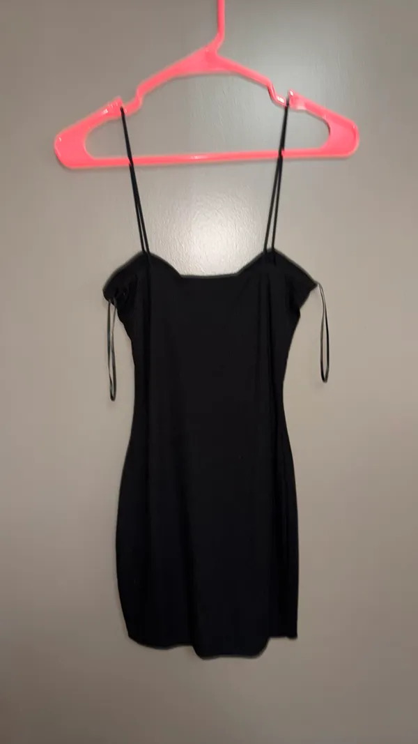 black dress - Image 3