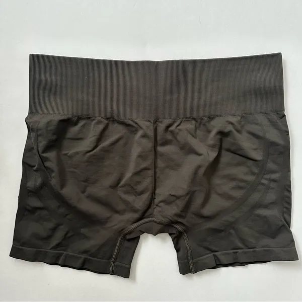 Gymshark Everyday Seamless Shorts - Image 3