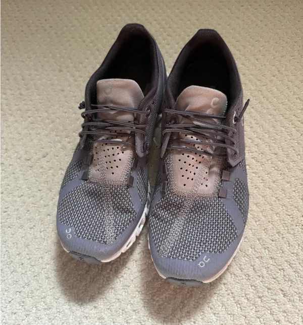 On Cloud Shoes - Image 2