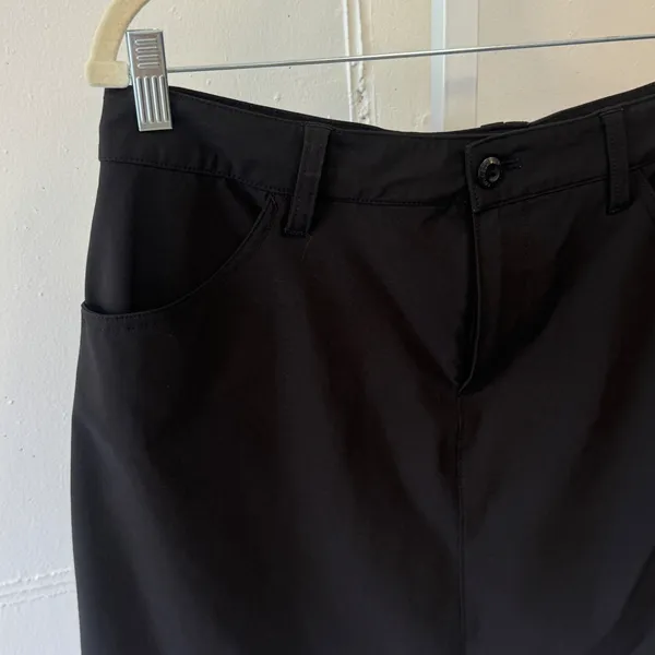 Eddie Bauer‎ Women's Horizon Cargo Skort Black Hiking Outdoor Size 10 Gorpcore - Image 4
