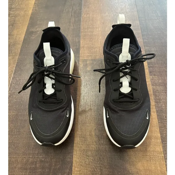 Nike Air Max Motion 2 Sneakers Black White Women’s Size 7 Running Shoes - Image 2