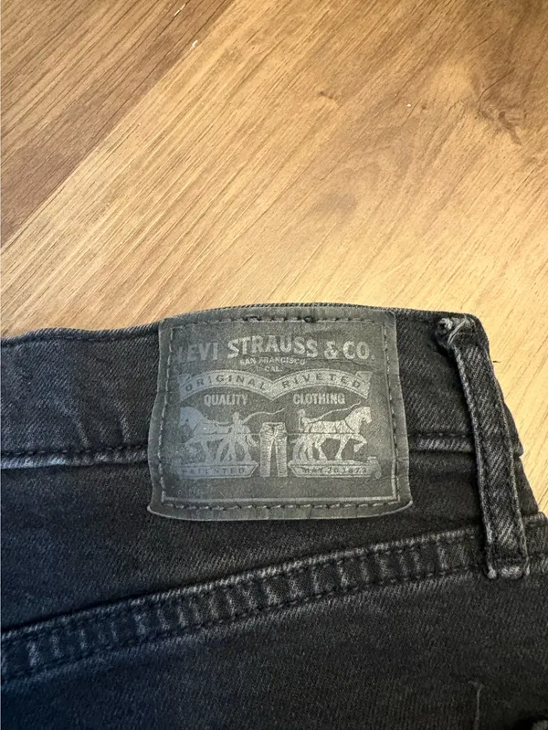 Levi’s Mile High Cropped Wide-Leg Jeans, Washed Black, Size 24 - Image 4