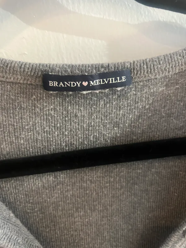 Brandy Melville Gray Lightweight Sweater - Image 2