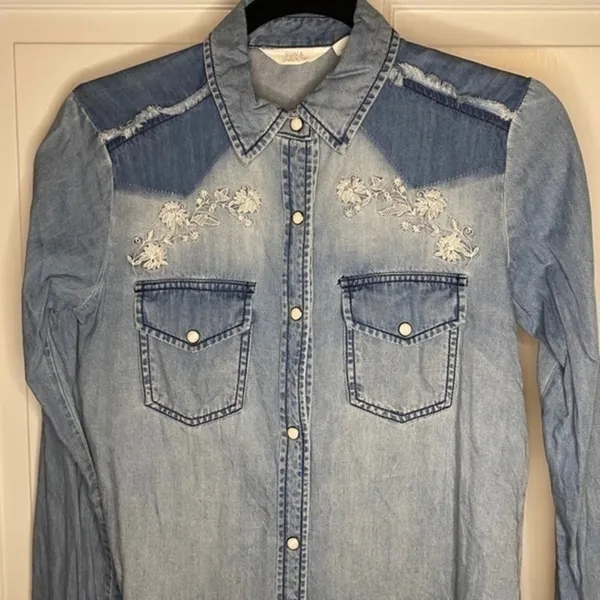 Sun & Shadow Embroidered Denim Shirt Pearl Snap Buttons XXS‎ - Image 4