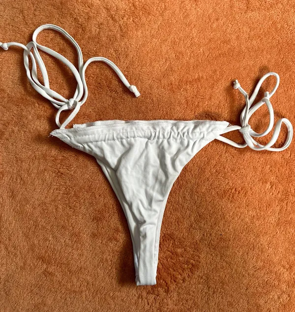 Frederick's of Hollywood WHITE MICRO BIKINI - Image 3