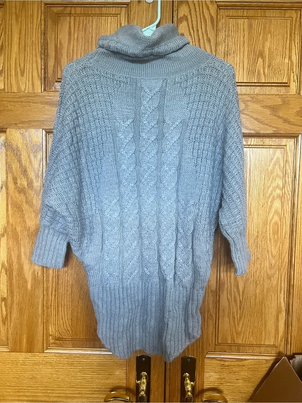Kaisely - Cozy Gray Cable-Knit Cowl Neck Women's Sweater - Image 3