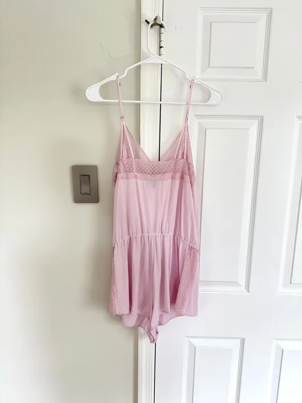 Victoria's Secret Women’s Sleep Romper Medium Pink Lace Trim Lounge Feminine - Image 6