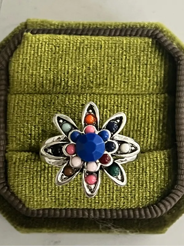 Multicolor Flower Cluster Ring with Blue Center - Size 9 NWT - Image 2