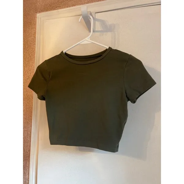 Wild Fable Olive Green Cropped T-Shirt XS Cotton/Spandex Short Sleeve - Image 2