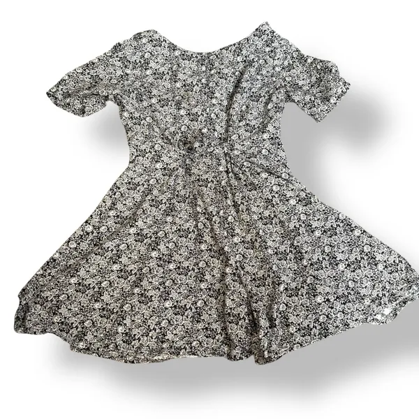 Express Vintage 90s Black White Floral Rayon Button Front Romper‎ Small Romantic - Image 12