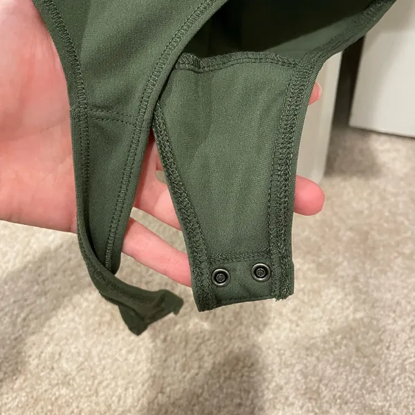 Abercrombie NWT Green Long Sleeve Bodysuit - Image 7