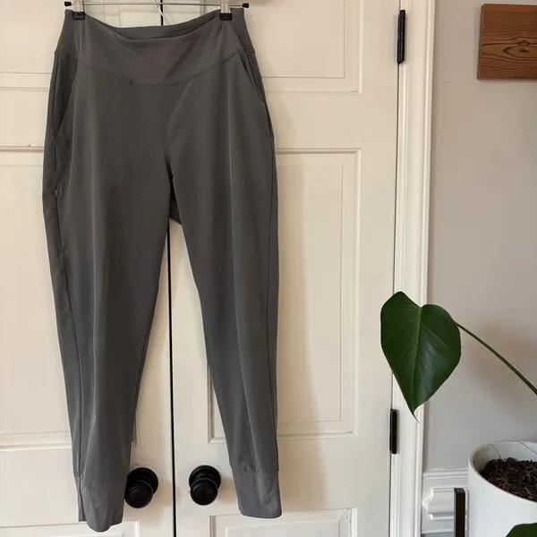 Patagonia‎ Happy Hike Studio Pants Gray High-Waisted Joggers Pants Size Small - Image 2
