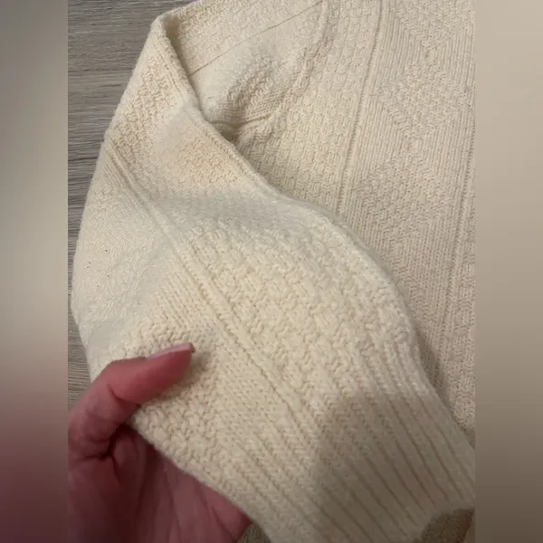 CREAM CABLE KNIT SWEATER S - Image 4