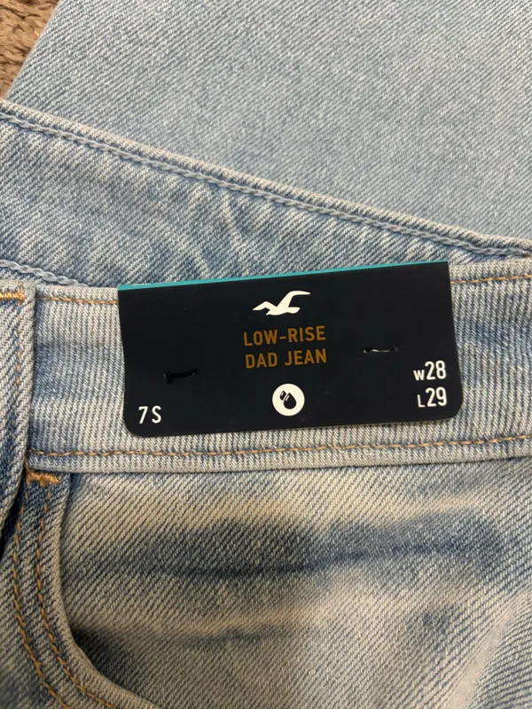 NWT Hollister Light Wash Dad Jeans - Image 4
