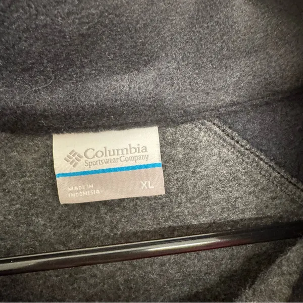 Columbia Grey and Pink Fleece Pullover - Image 8